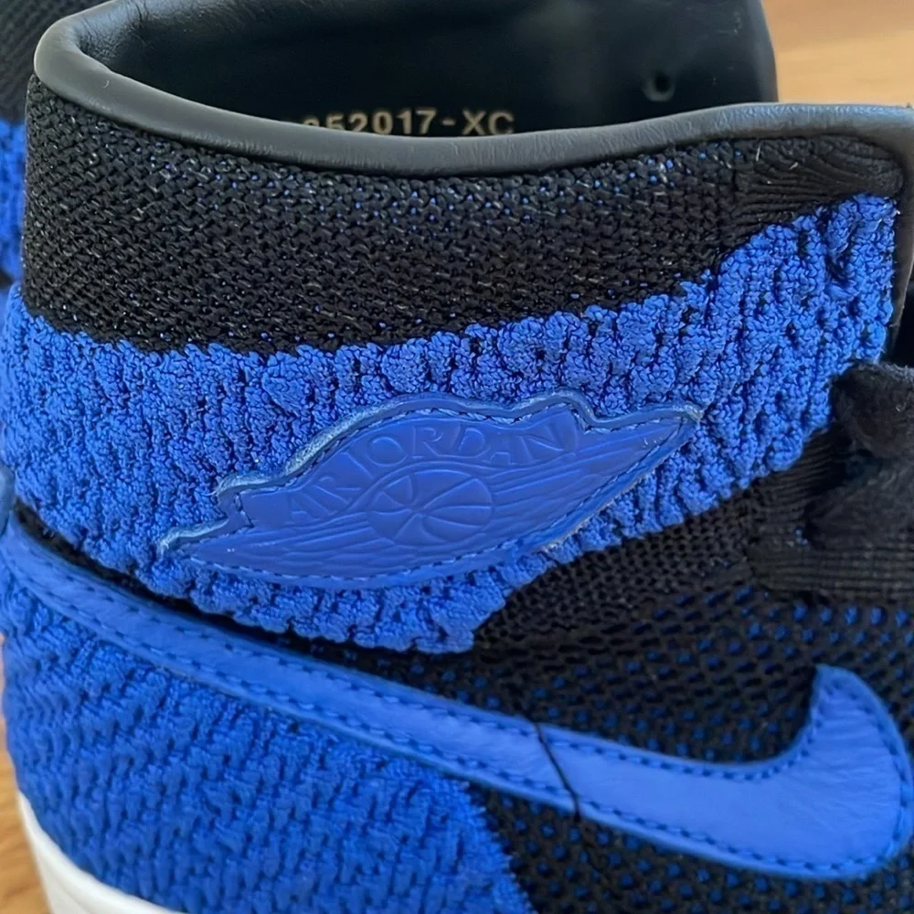 Nike 919702-006 Air Jordan 1 Retro High Flyknit Royal Black Youth 7Y Sneaker